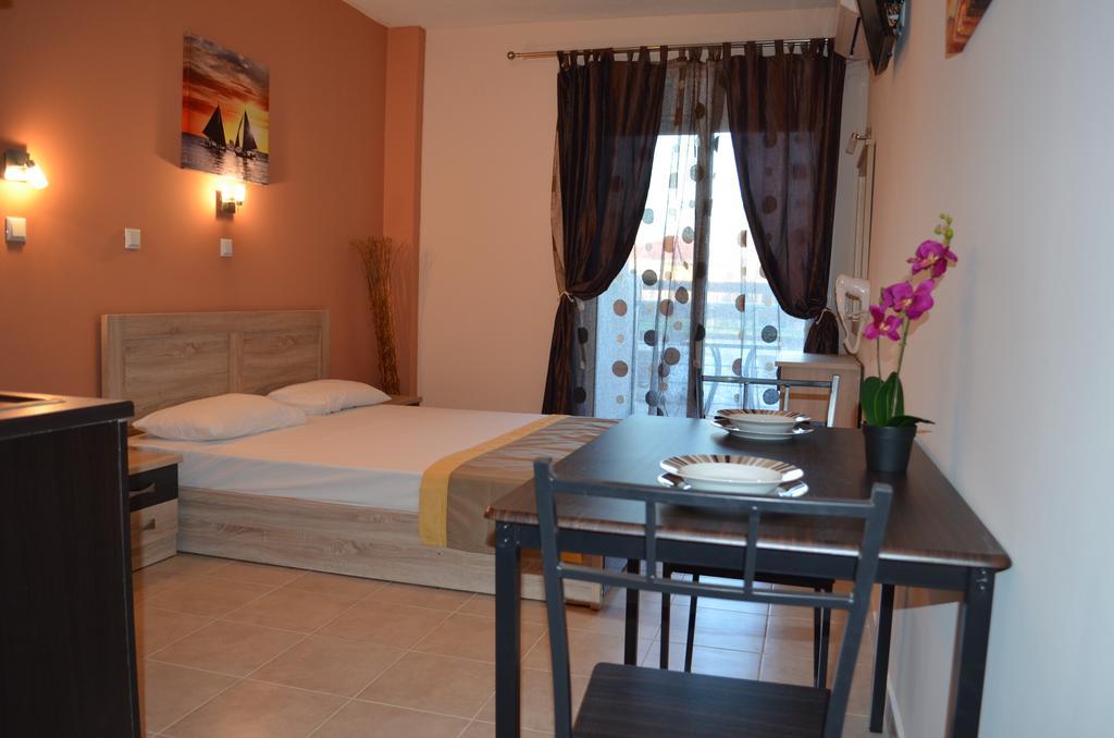 Thassos Grand Villas Apartments & Studios Limenaria  Ruang foto