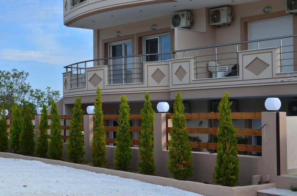 Thassos Grand Villas Apartments & Studios Limenaria  Bagian luar foto