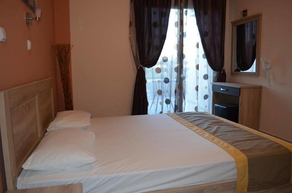 Thassos Grand Villas Apartments & Studios Limenaria  Bagian luar foto