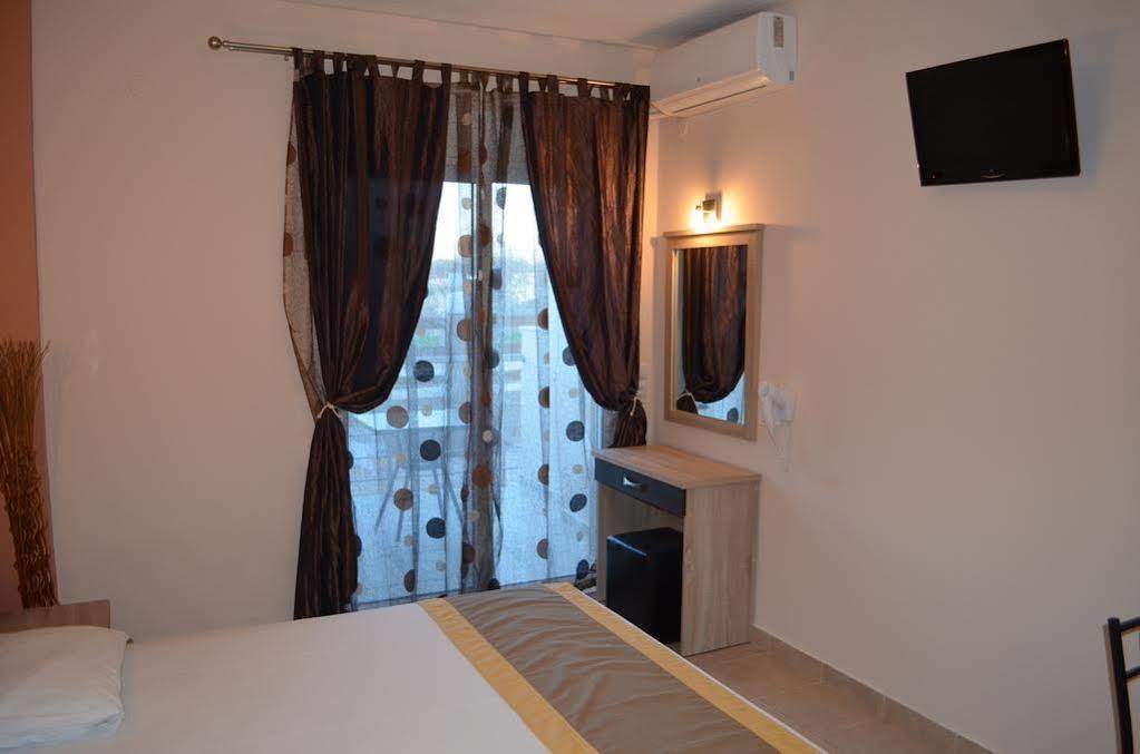 Thassos Grand Villas Apartments & Studios Limenaria  Bagian luar foto