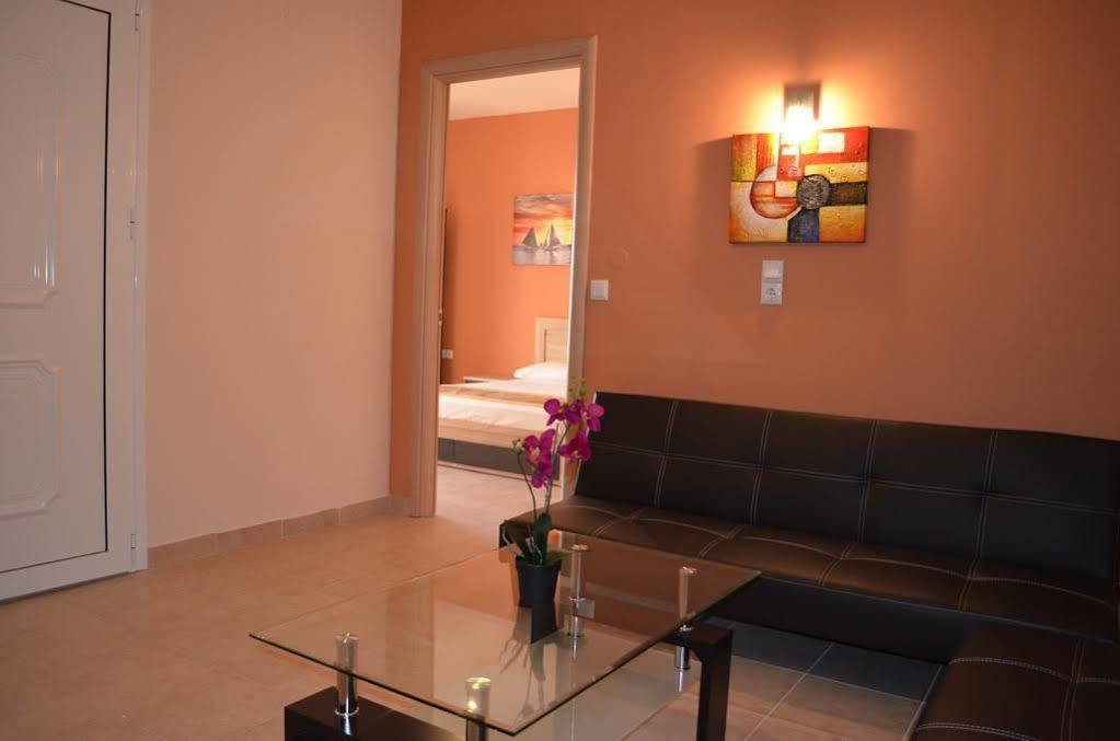 Thassos Grand Villas Apartments & Studios Limenaria  Bagian luar foto